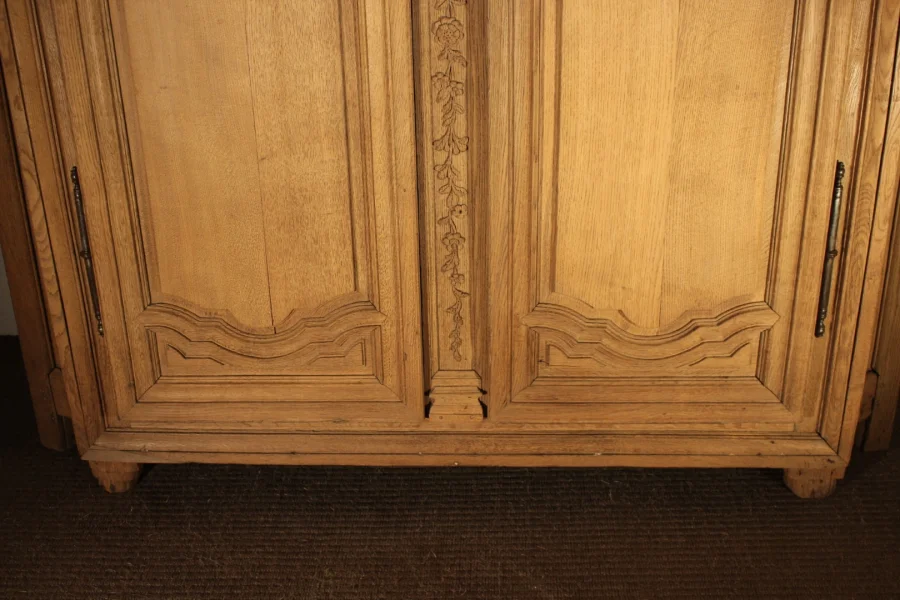 Armoire Régence 18e siècle