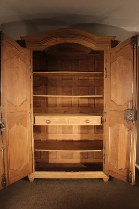 Armoire Régence 18e siècle