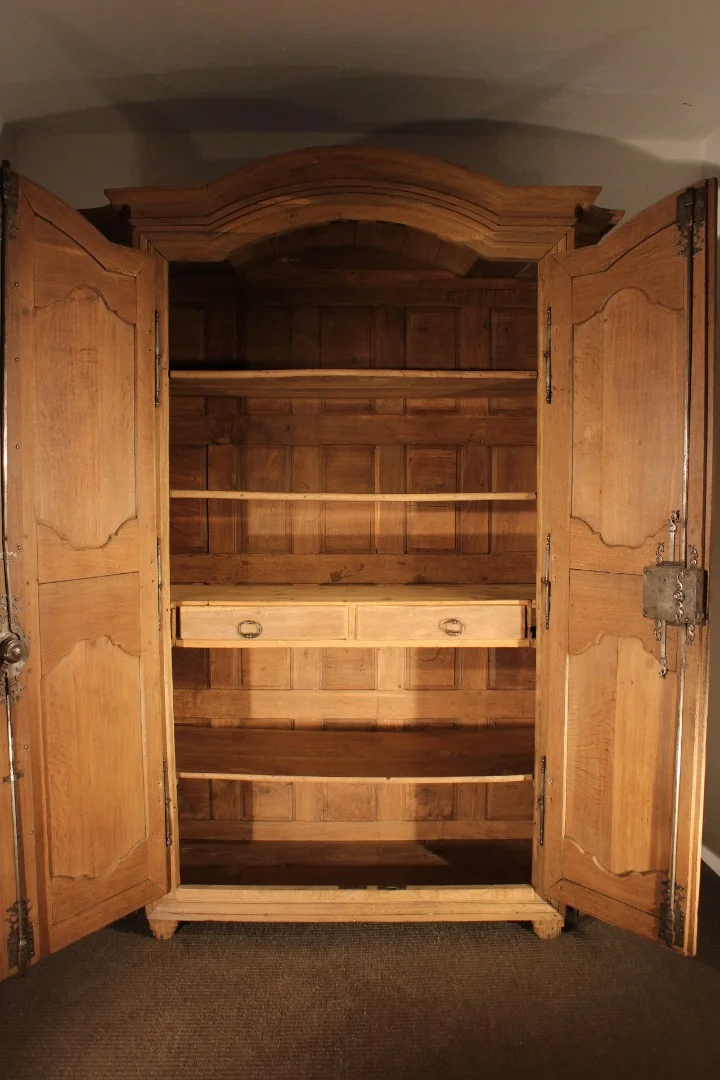 Armoire Régence 18e siècle