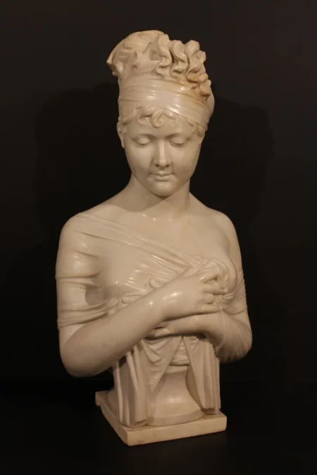MARBLE BUST