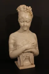 Buste de femme en marbre de Carrare