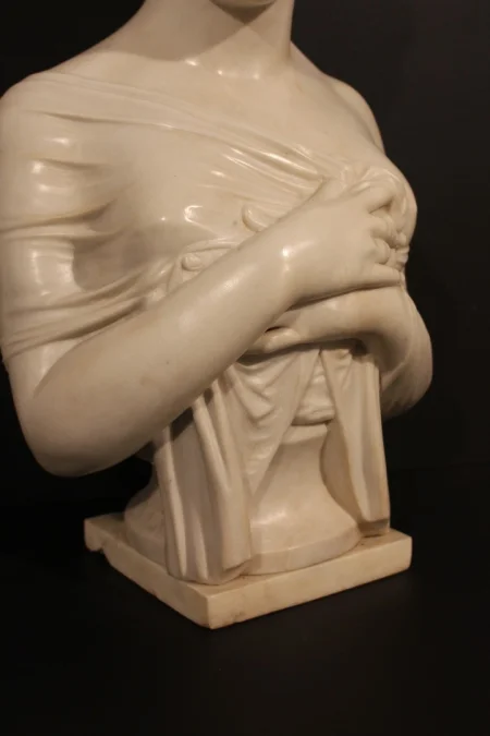 MARBLE BUST