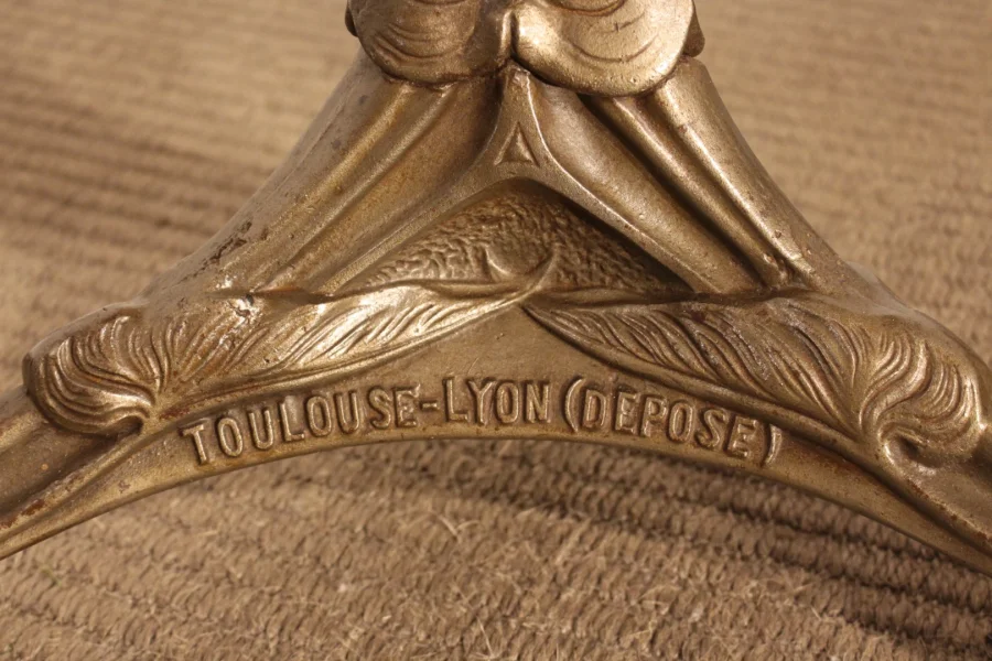 Guéridon d’Hector Guimard