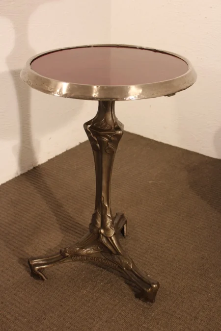 Guéridon d’Hector Guimard