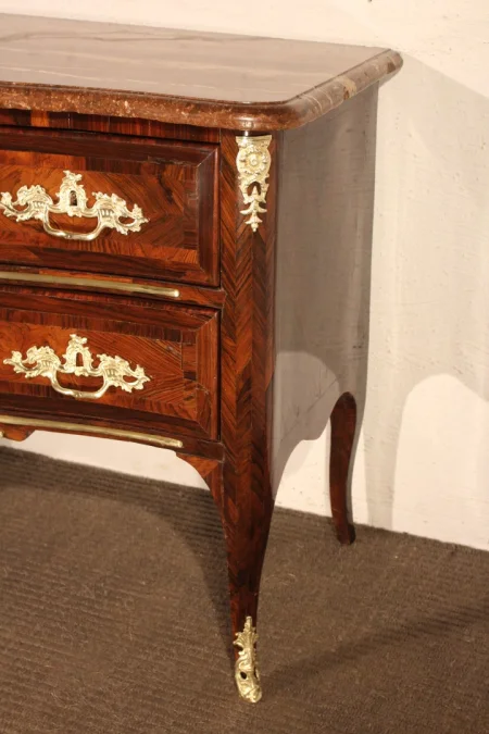 Petite commode 18e siècle