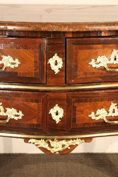 Petite commode 18e siècle