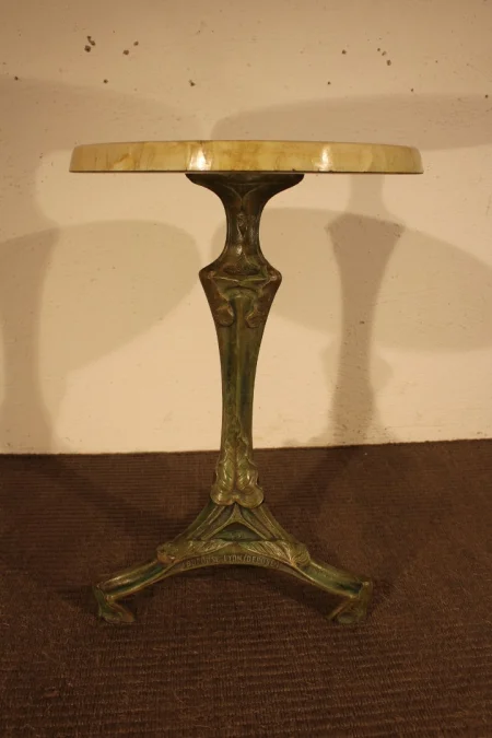 Guéridon de Hector Guimard