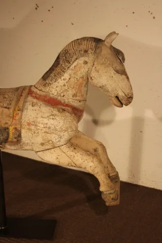 MERRY-GO-ROUND HORSE