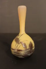 ガレの花瓶