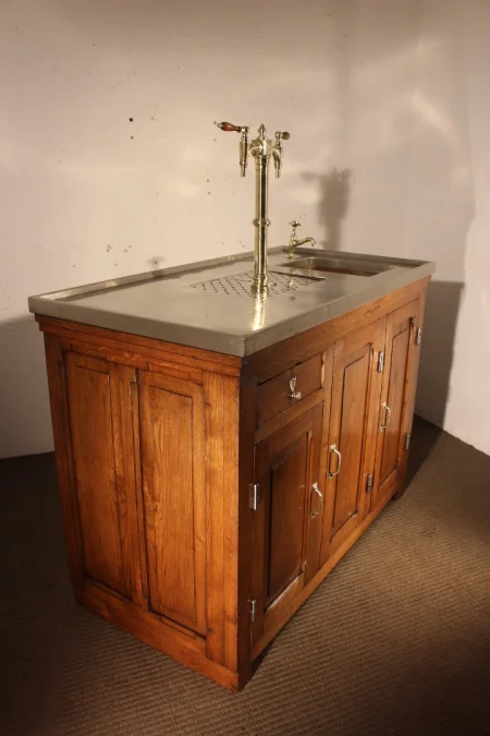 Petit bar vers 1900