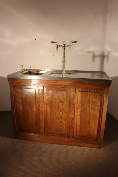 Petit bar vers 1900