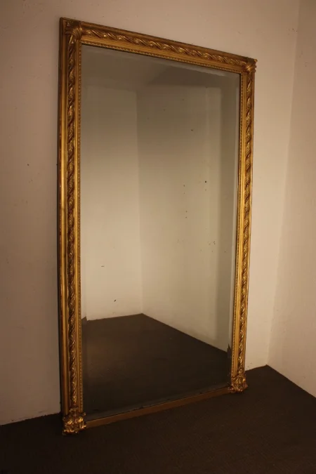 19世紀の鏡