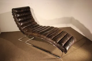VINTAGE CHAISE LONGUE