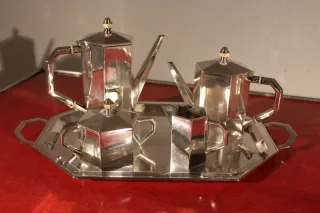 Kaffeeservice im Art-Deco-Stil