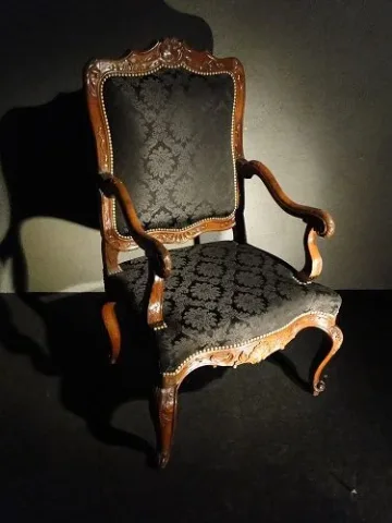 FRENCH REGENCY PERIOD ARMCHAIR