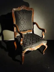 FRENCH REGENCY PERIOD ARMCHAIR