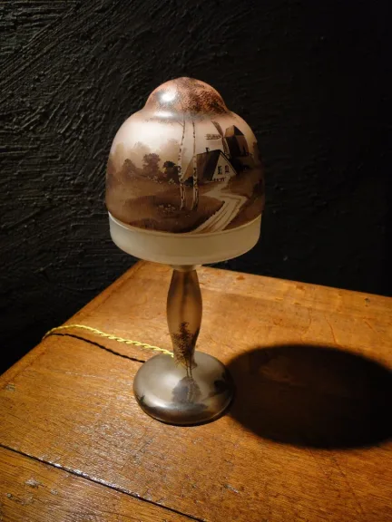 Lampe champignon 1900 en verre peint