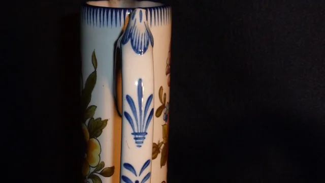 FAIENCE PITCHER