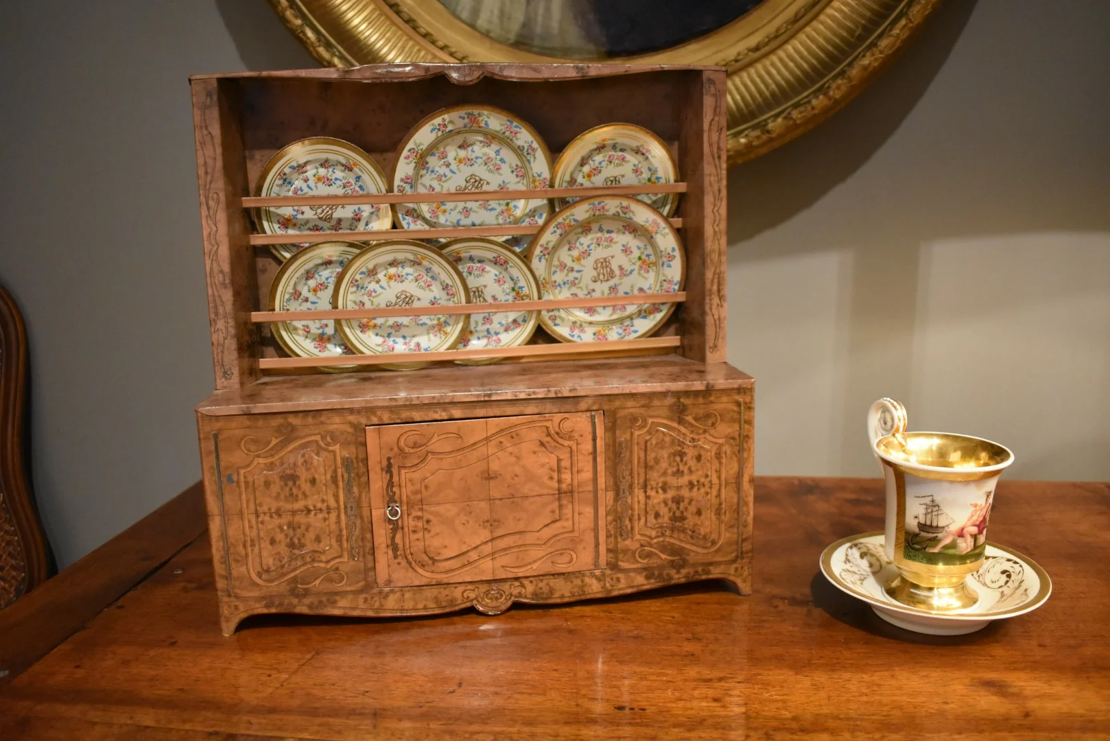 MINIATURE  DRESSER