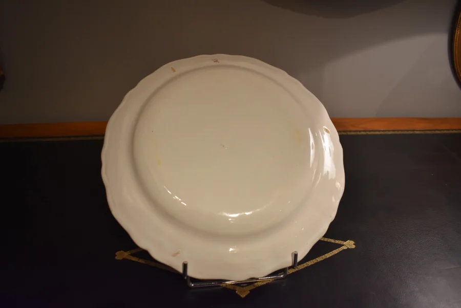 MOUSTIERS FAIENCE DISH