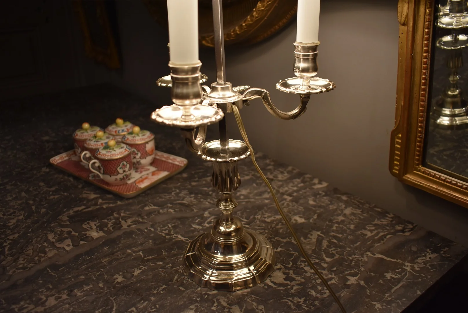 Lampe bouillotte à trois en bronze argenté
