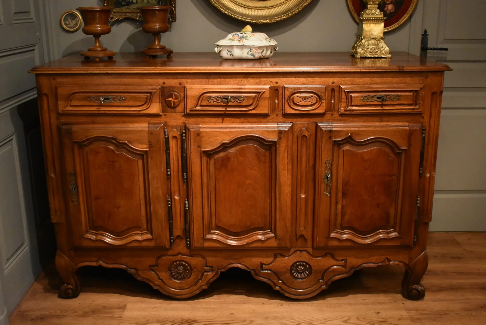 Enfilade Louis XV, 18ième