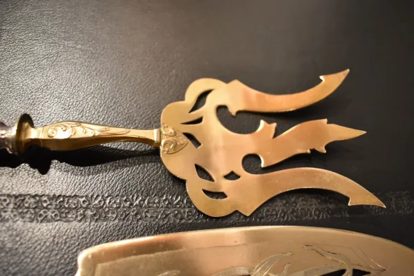 Couteau et fourchette de service à poisson