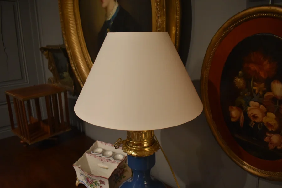 Lampe en porcelaine et bronze
