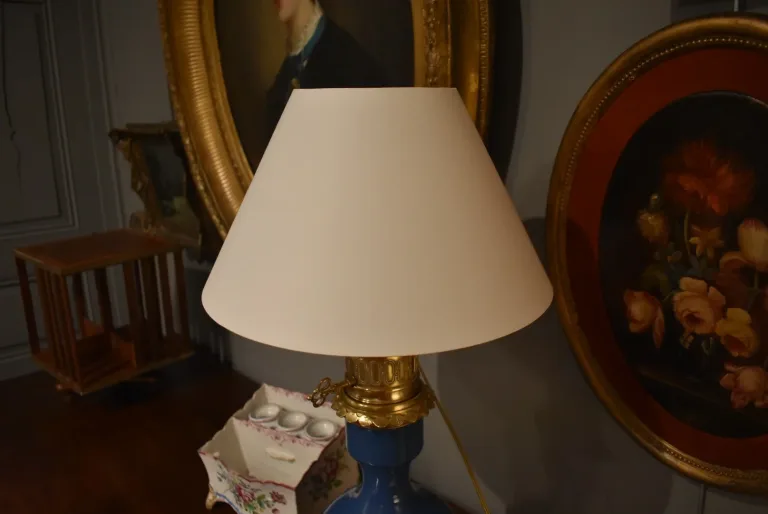 Lampe en porcelaine et bronze