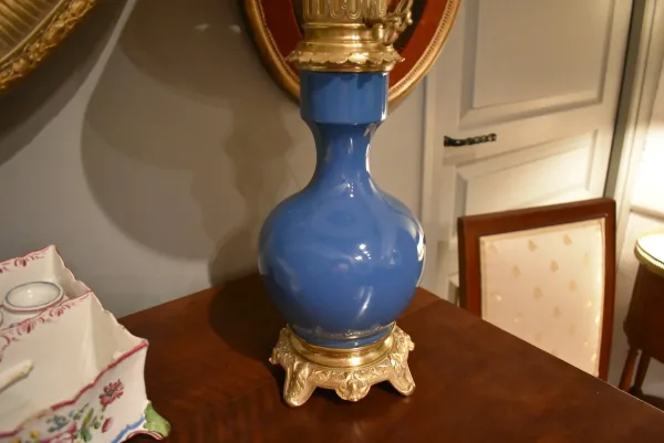 Lampe en porcelaine et bronze