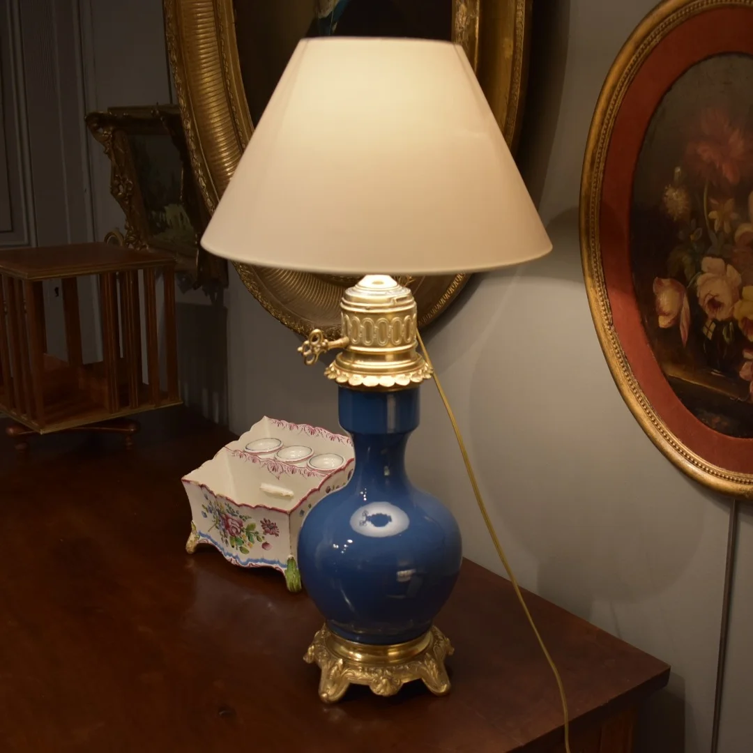Lampe en porcelaine et bronze