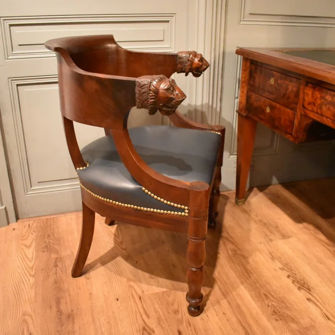 Fauteuil de bureau à têtes de lion