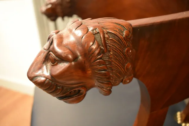 Fauteuil de bureau à têtes de lion