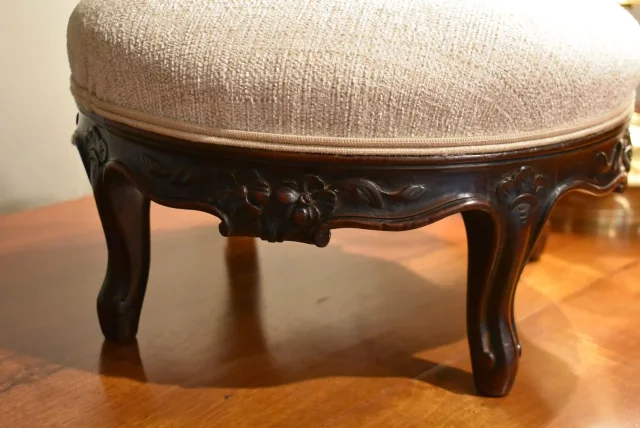 Tabouret de pieds de style Louis XV