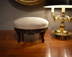 Tabouret de pieds de style Louis XV