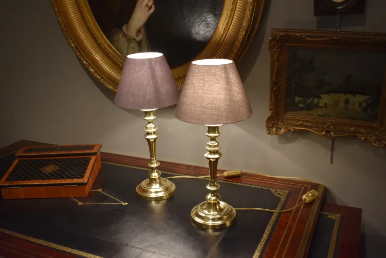 Paire de lampes en bronze