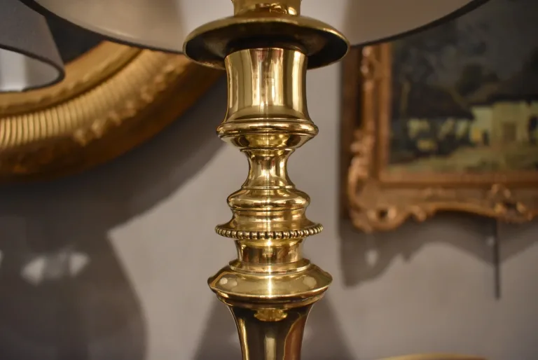Paire de lampes en bronze