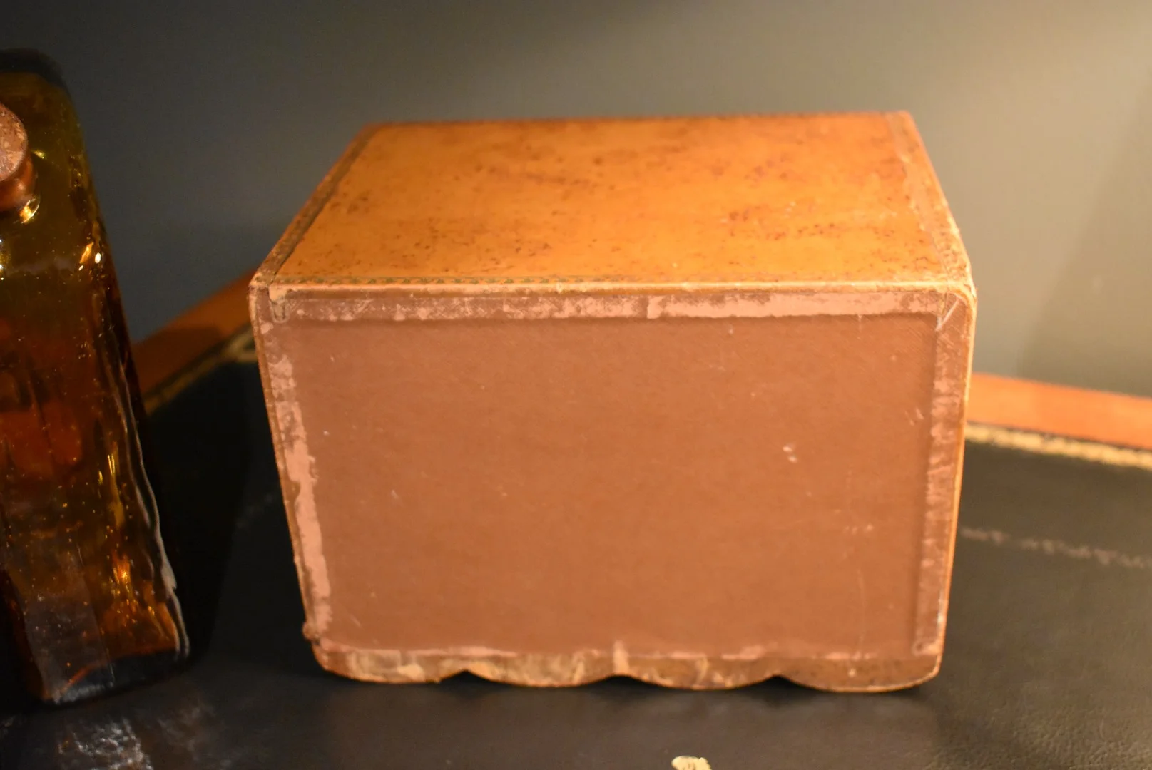 Boite en faux livres