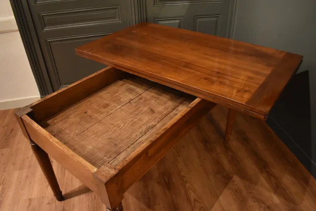 Table portefeuille en noyer