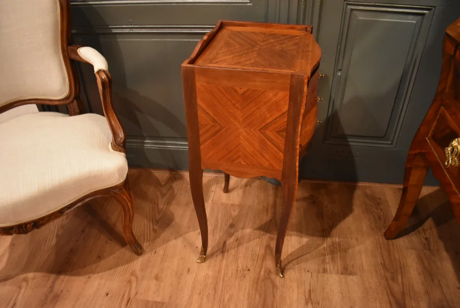 Chevet de style Louis XV