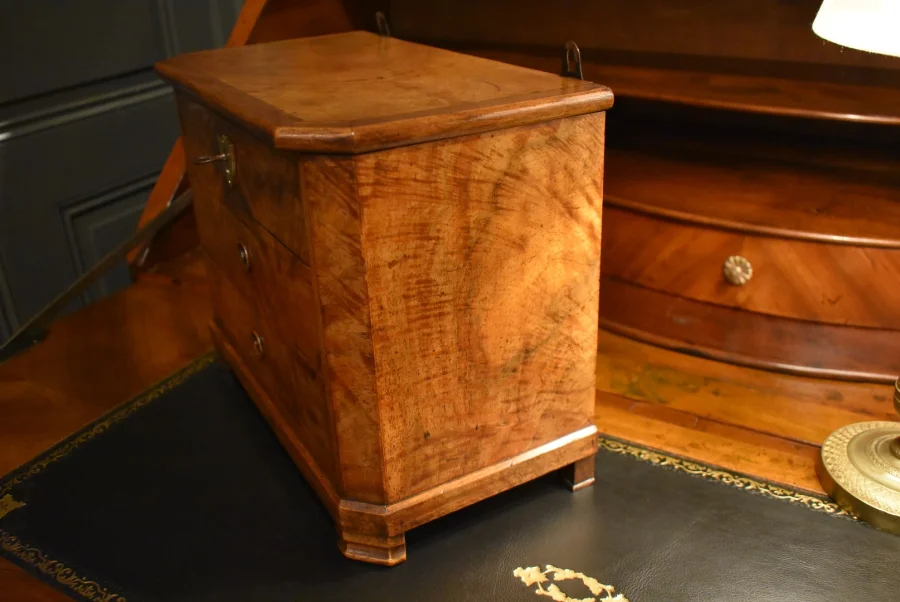 Commode de maîtrise Louis Philippe