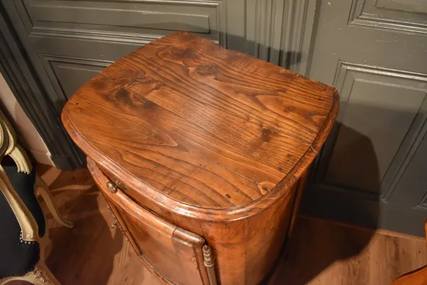 Confiturier ou bout de table de style Louis XV