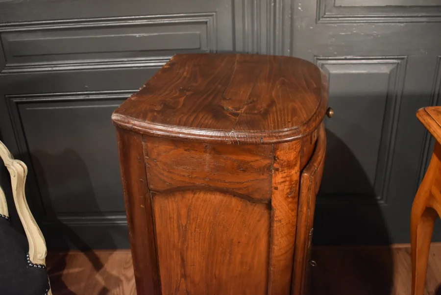 Confiturier ou bout de table de style Louis XV