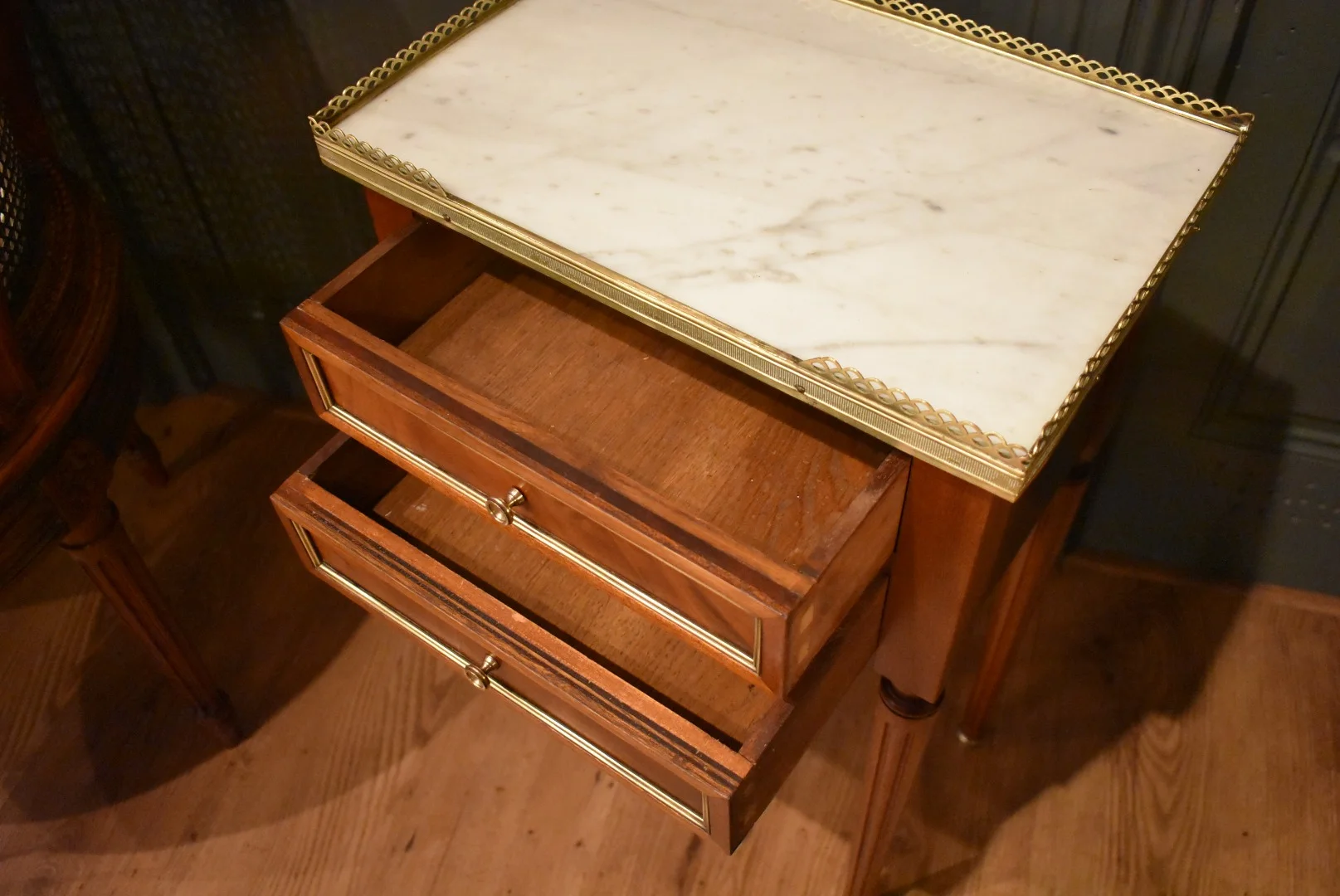 Chevet de style Louis XVI