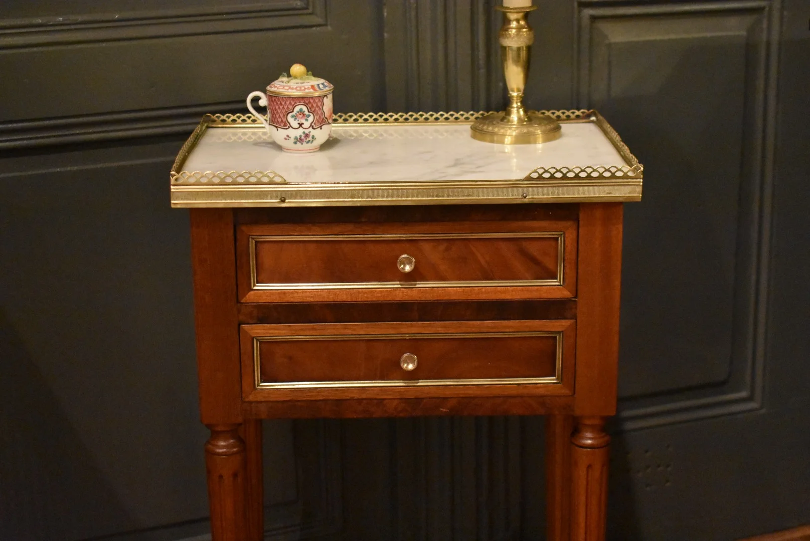 Chevet de style Louis XVI