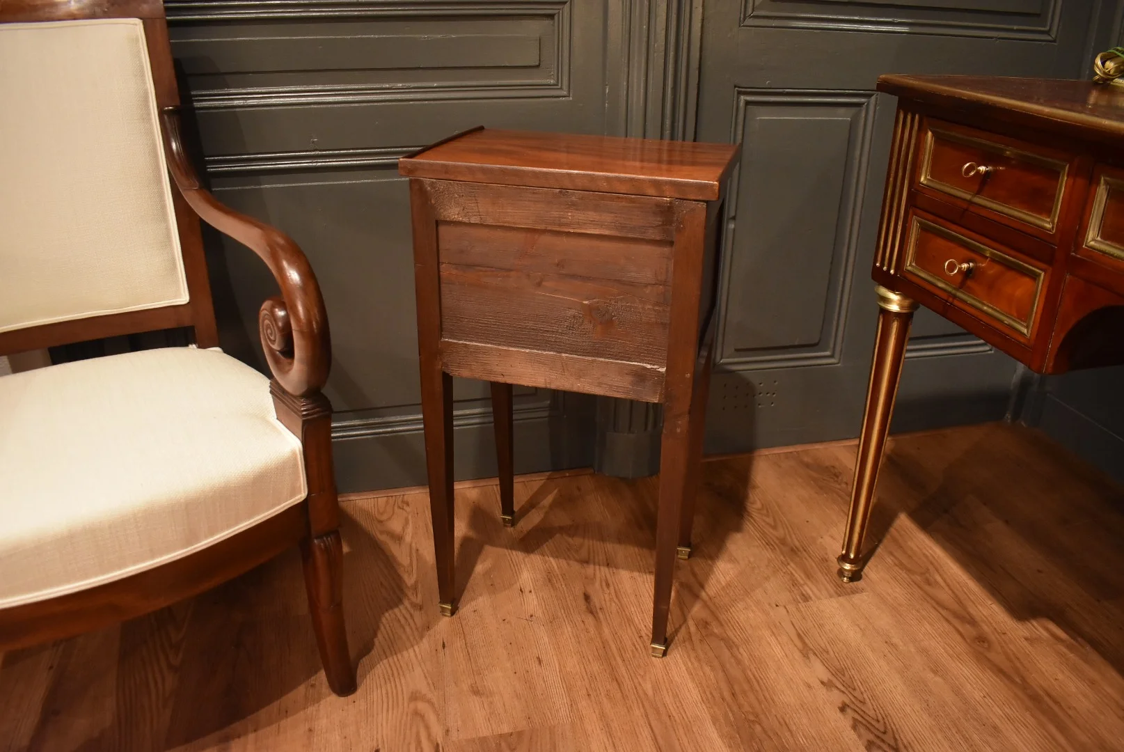 Chevet de style Louis XVI