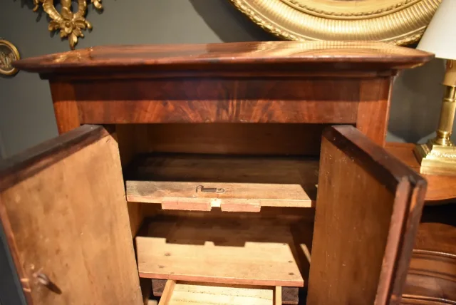 Armoire miniature