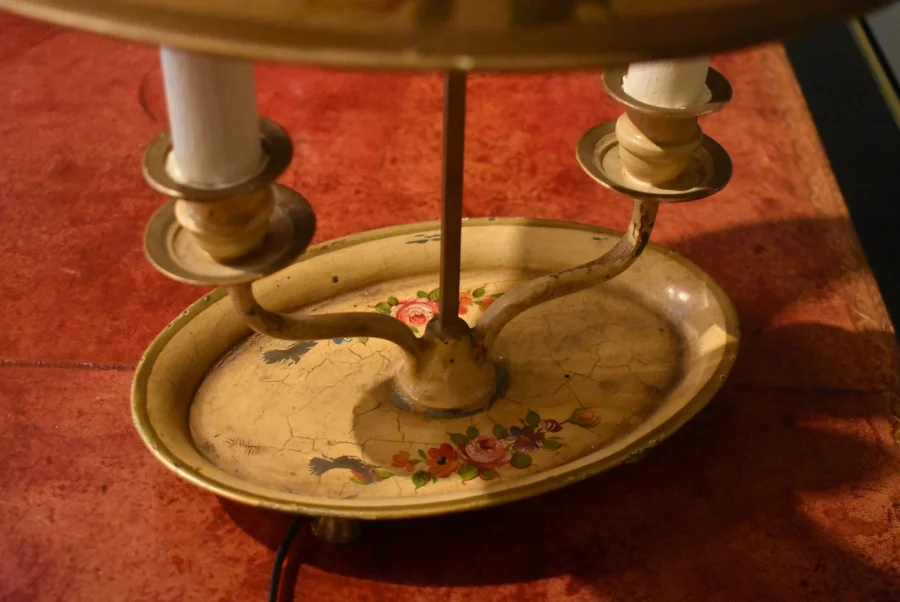 Lampe en tôle peinte