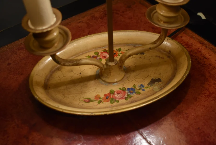 Lampe en tôle peinte