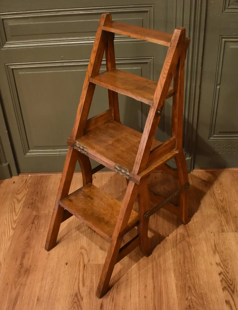 Chaise escabeau